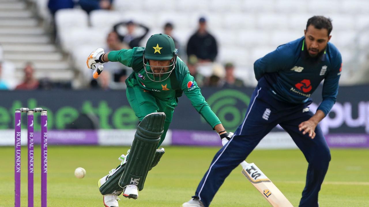 England has handed Pakistan yet another ODI loss with the World Cup just around the corner.