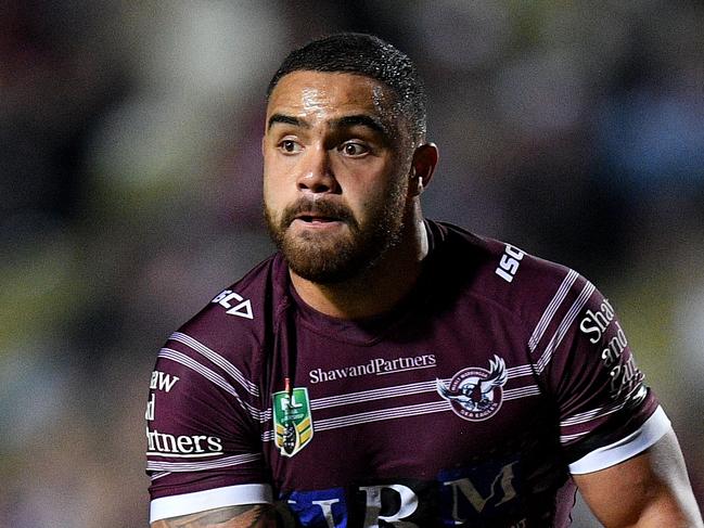 Dylan Walker of the Sea Eagles runs the ball during the Round 23 NRL match between the Manly-Warringah Sea Eagles and the Gold Coast Titans at Lottoland in Sydney, Friday, August 17, 2018. (AAP Image/Dan Himbrechts) NO ARCHIVING, EDITORIAL USE ONLY