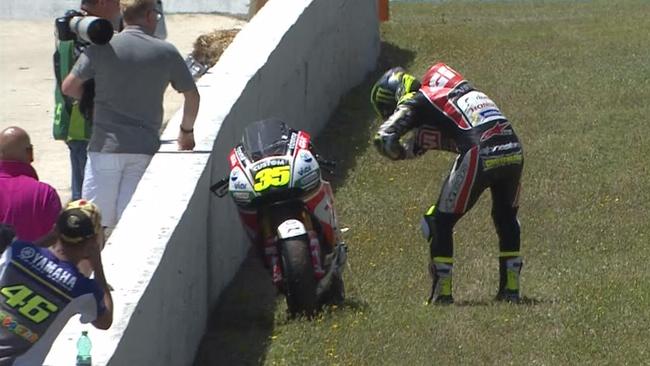 Cal Crutchlow sorts out wasp.