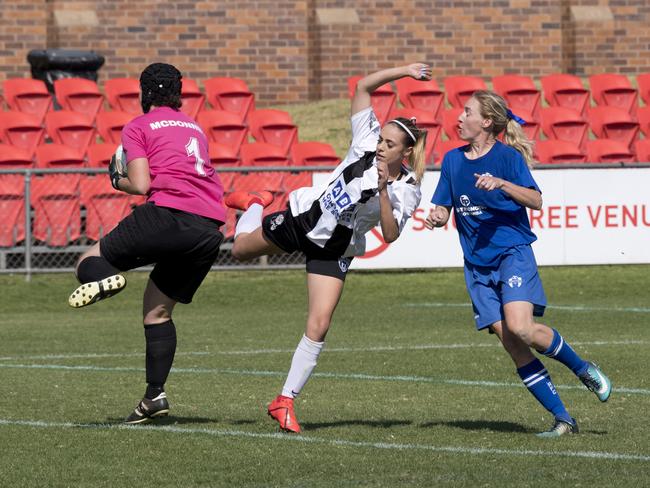 Amy McDonnell, Rockville and Hayley Gray, Willowburn. Willowburn vs Rockville Rovers, 2019 TFL Premier Women. Sunday, 15th Sep, 2019.