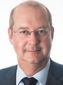 UTS Professor and economist Warren Hogan.