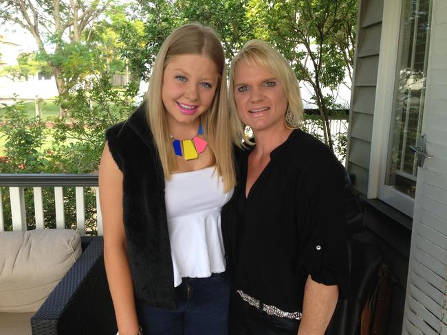 Zoe McGinty, pictured with her mum Kirsten McGinty, died suddenly aged 20 from meningococcal in 2017.