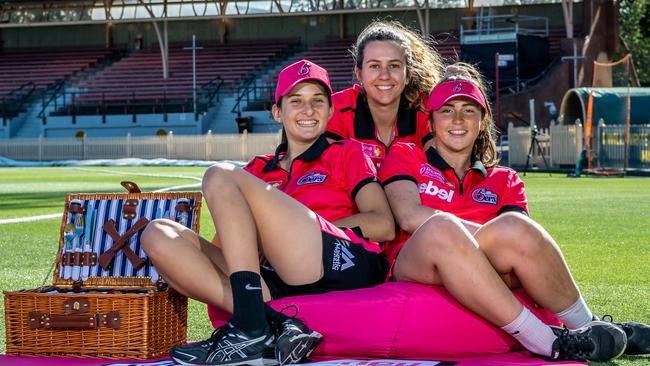 Stella Campbell, Emma Hughes and Alissa Bates are all hoping to make their WBBL debuts this year.