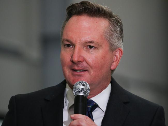 SYDNEY, AUSTRALIA: NOVEMBER 01 2023:The Minister for Climate Change and Energy, Chris Bowen delivers a speech during the opening of the Sun Drive Solar Manufacturing Facility in Kurnell. Photo by: NCA Newswire /Gaye Gerard