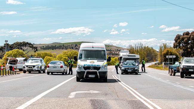 Nearly 100 cars were forced to turn around at the Tunbridge lockdown checkpoint. Picture: Josh Agnew