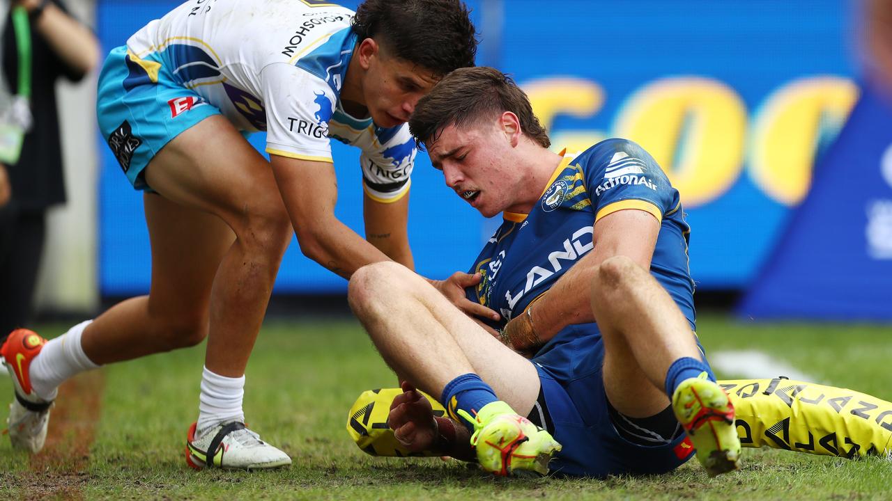 Sean Russell down with a rib injury (Photo by Mark Metcalfe/Getty Images)