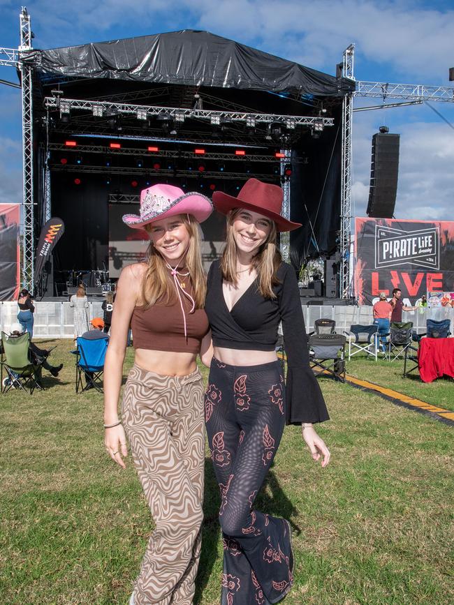 Ashlyn Dinsdale and Briana Dinsdale. Meatstock Festival at the Toowoomba show grounds. April 2022