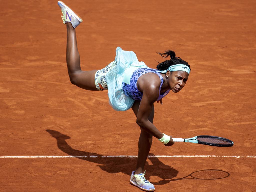 French Open Young stars Fernandez and Gauff reach round of 16 CODE Sports