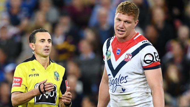 <a capiid="79a183287823f2d379d5024d3d810bde" class="capi-video">Dylan Napa tackles Korbin Sims with this head?</a>                     Dylan Napa of the Roosters is sent off to sin bin during the Round 11 NRL match between the Brisbane Broncos and the Sydney Roosters at Suncorp Stadium in Brisbane, Friday, May 18, 2018. (AAP Image/Dan Peled) NO ARCHIVING, EDITORIAL USE ONLY