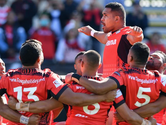 CHRISTCHURCH, NEW ZEALAND - NOVEMBER 18:  Siliva Havili of Tonga performs the Sipi Tau prior to the 2017 Rugby League World Cup Quarter Final match between Tonga and Lebanon at AMI Stadium on November 18, 2017 in Christchurch, New Zealand.  (Photo by Kai Schwoerer/Getty Images)