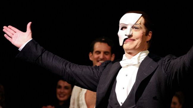 Watch: Final Bow for ‘The Phantom of the Opera’ on Broadway