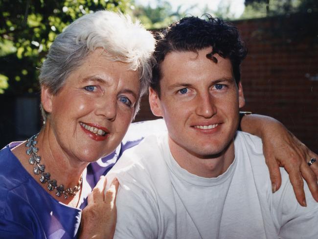 SA politician Labor Senator Rosemary Crowley with her son Vincent, who is an actor turned dancer. Used "Sunday Mail" 26 Feb 1995. (Pic by unidentified staff photographer)