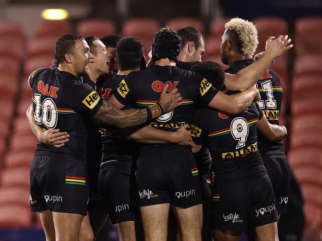 SYDNEY, AUSTRALIA - JULY 02:  The Panthers celebrate winning the round 16 NRL match between the Penrith Panthers and the Parramatta Eels at BlueBet Stadium on July 02, 2021, in Sydney, Australia. (Photo by Mark Kolbe/Getty Images)