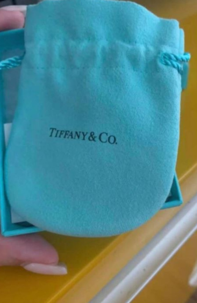 Aussie Mum Fuming After Husband S Mistress Gives Her Tiffany Earrings Au — Australia