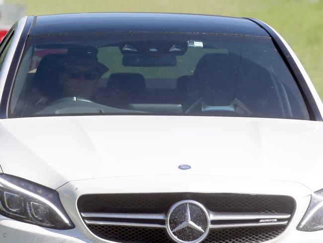 Karl Stefanovic heading to his brother's wedding. Photo: Diimex.