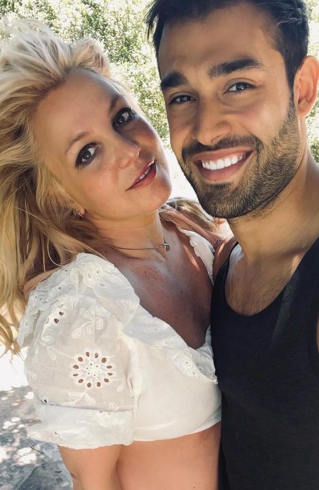 Britney Spears Boyfriend Sam Asghari Reveals If She Will Return To The 9989