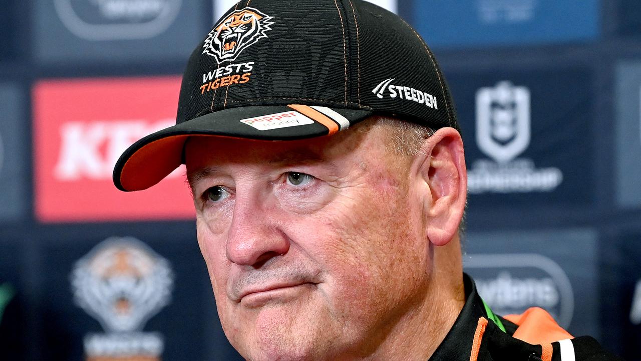BRISBANE, AUSTRALIA - APRIL 01: Coach Tim Sheens of the Tigers looks dejected as he speaks at a after match press conference after the round five NRL match between Brisbane Broncos and Wests Tigers at Suncorp Stadium on April 01, 2023 in Brisbane, Australia. (Photo by Bradley Kanaris/Getty Images)