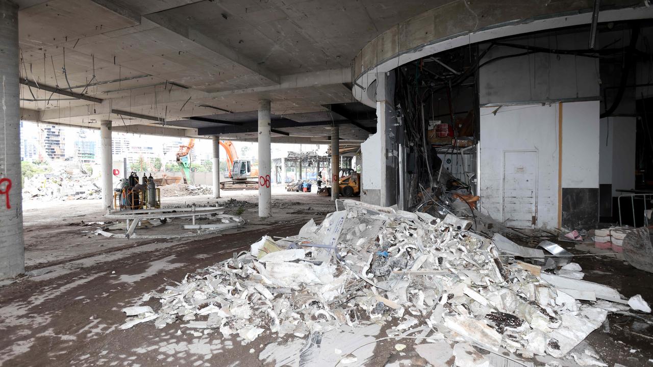 The demolition of Eagle Street Pier. Photo Steve Pohlner