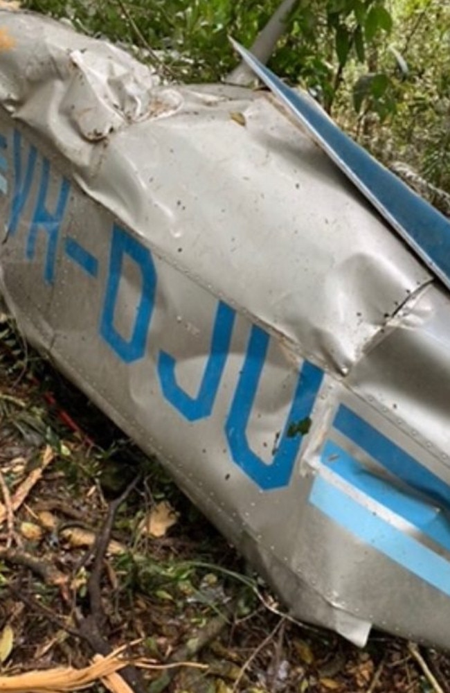 NSW plane crash victims identified as father and son Jeffrey and