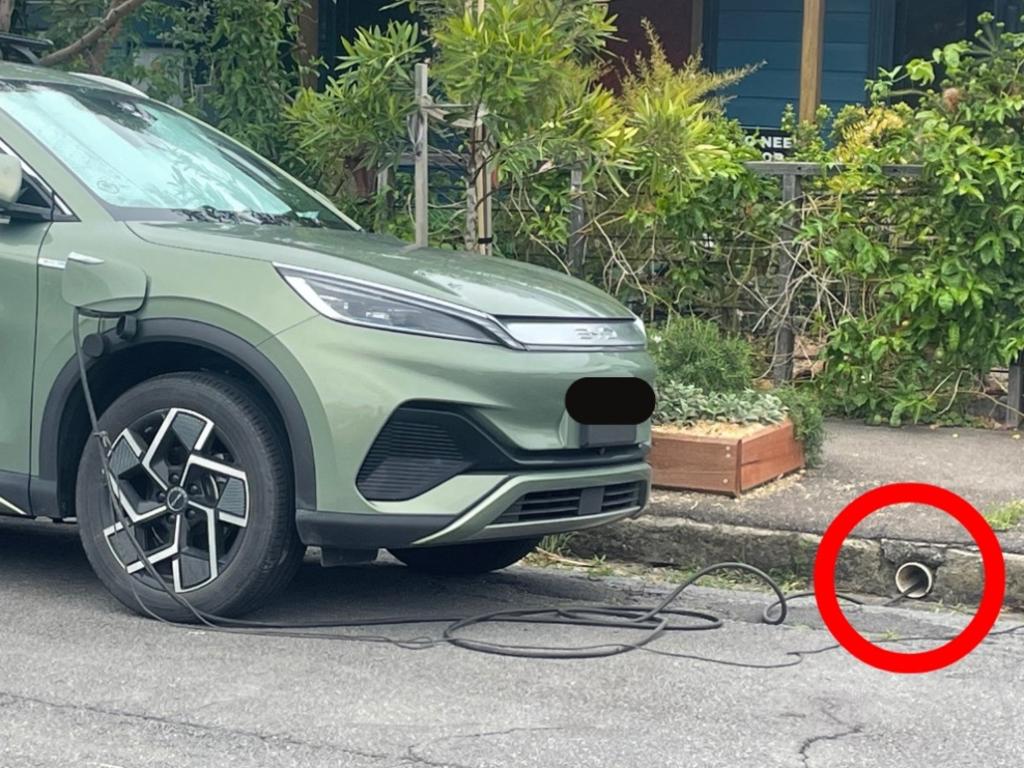 Radio host Ray Hadley has absolutely torched an electric vehicle owner after being shown what he described as “the most remarkable photo I think I’ve seen”.