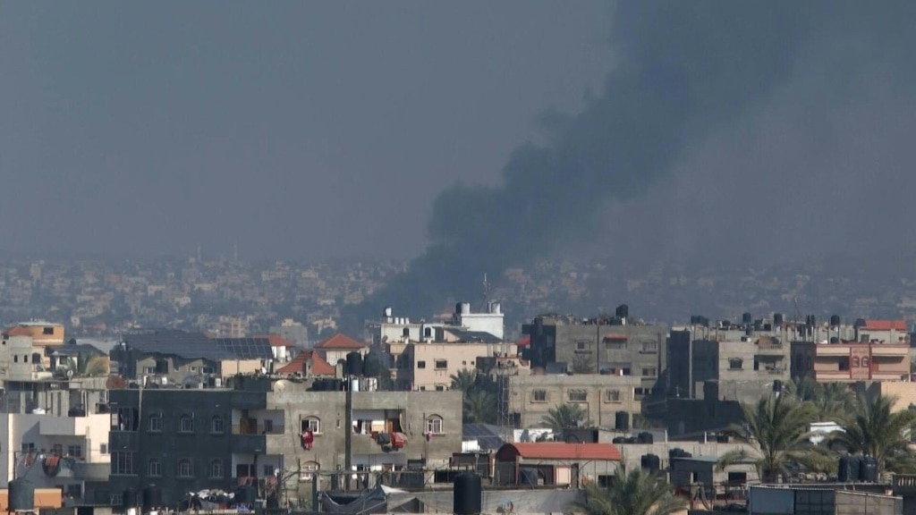 Israel pounds Gaza as fears grow of widening war | news.com.au ...