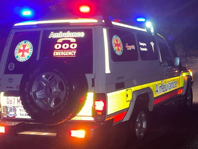 Man suffers burns in Central Qld unit fire