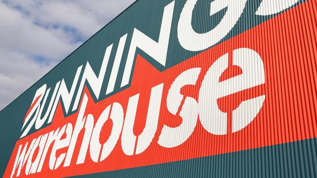 Bunnings is still urging people in Greater Sydney to use online options for non-urgent items. NCA NewsWire / David Mariuz