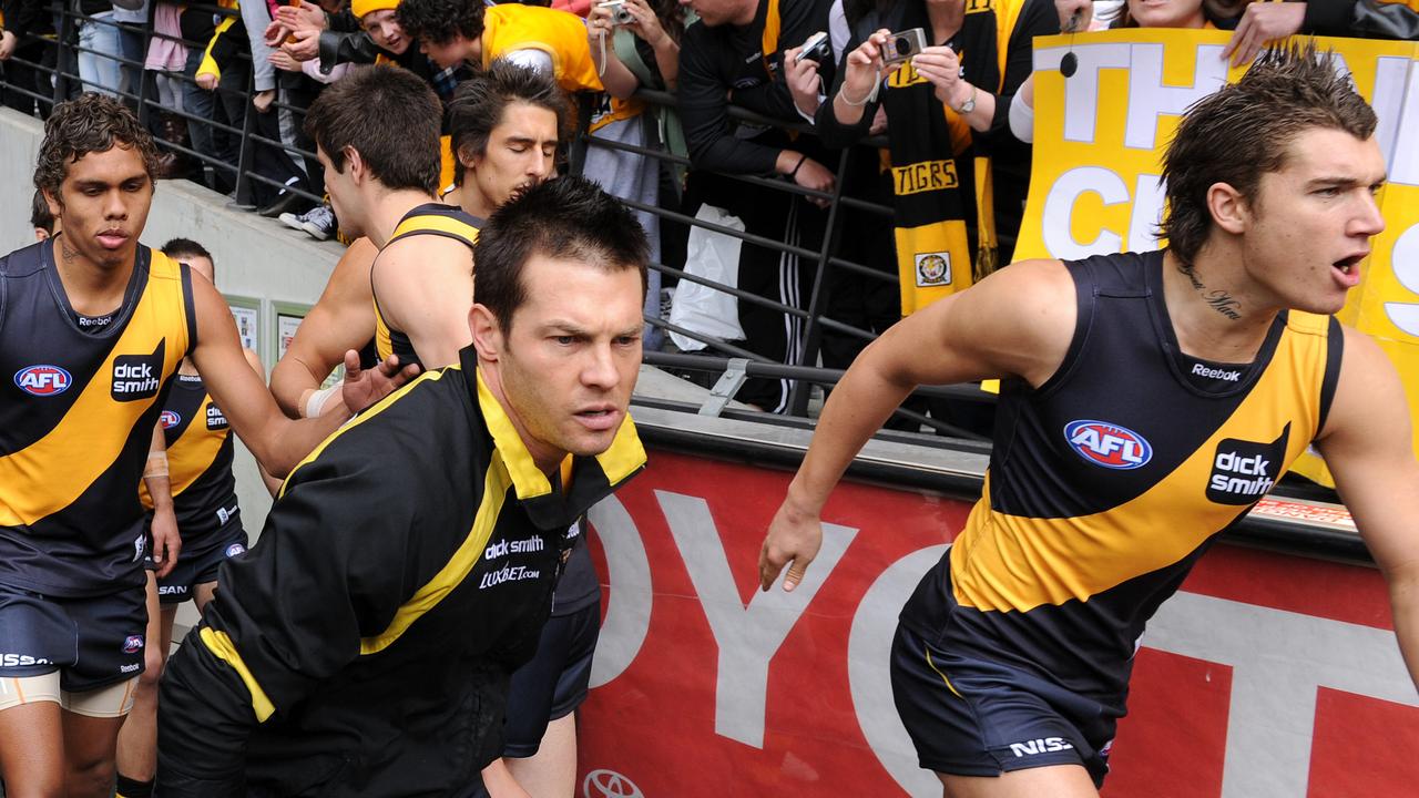 Cousins crossed paths with a young Dusty in his final AFL season.