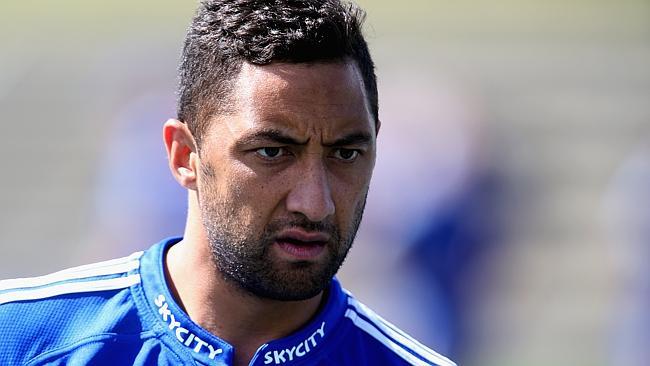 Benji Marshall has received support from All Blacks great Andrew Mehrtens.