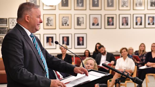 Opposition Leader Anthony Albanese addresses his Labor colleagues this week. Picture: Sam Mooy (Getty Images)