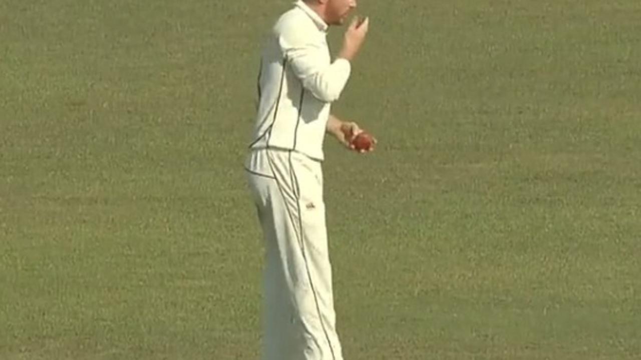 New Zealand all-rounder Glenn Phillips appears to apply saliva to match ball during Bangladesh Test