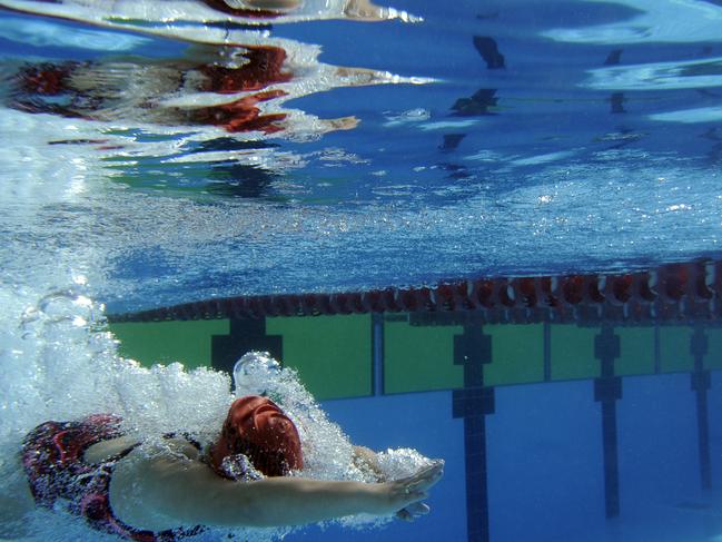 swimmer under water