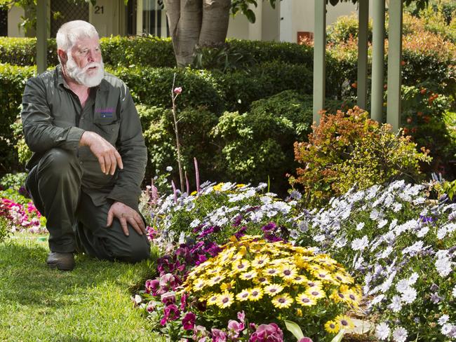 Glenvale Villas gardener Stewart Dorman. Chronicle Garden Competition. Carnival of Flowers September 2018. Wednesday 12th Sep 2018.