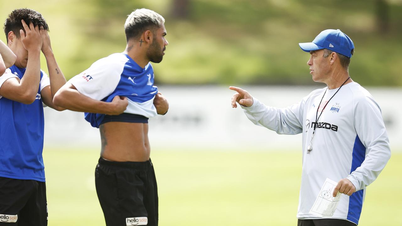 Tarryn Thomas with new coach Alastair Clarkson at training last November. Picture: Daniel Pockett/Getty Images