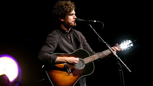 Australian musician Vance Joy backs up his Riptide hit with a new album ...