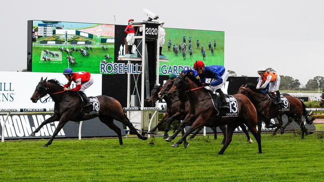 Tommy Sherry (left) and Icebath were pipped on the spot by Colette. Picture: Getty Images