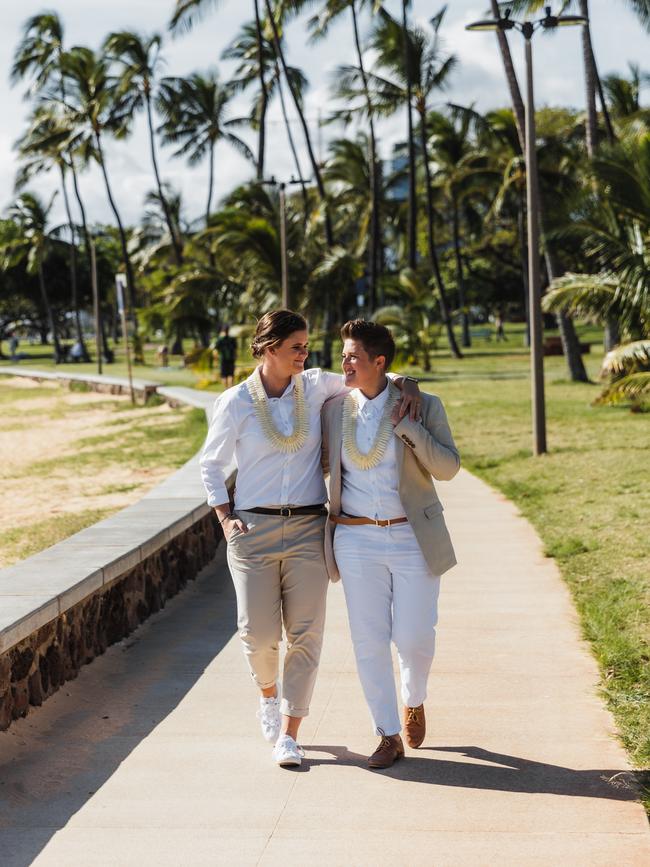 Australian cricketer Jess Jonassen eloped in Hawaii, marrying her partner Sarah Gooderham. Picture: James Edens