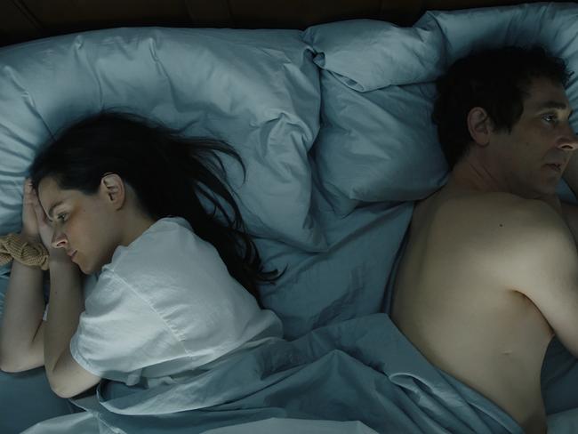 Emily Hampshire and Jonas Chernick in The End of Sex