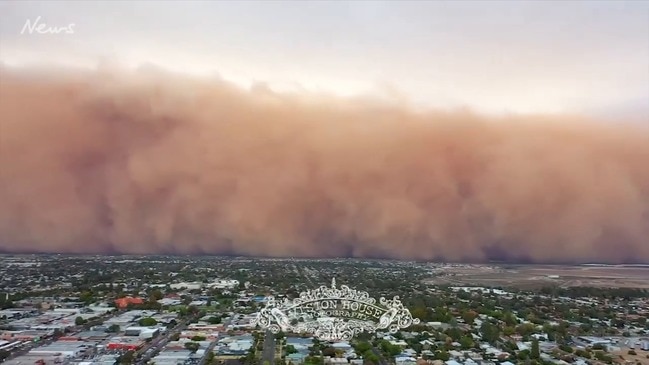 Dust storm over Mildura