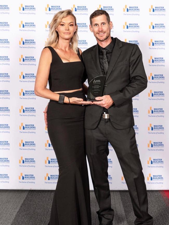 Tash and Ben Toohey from Lyke Homes with their award from the Master Builders Awards night.