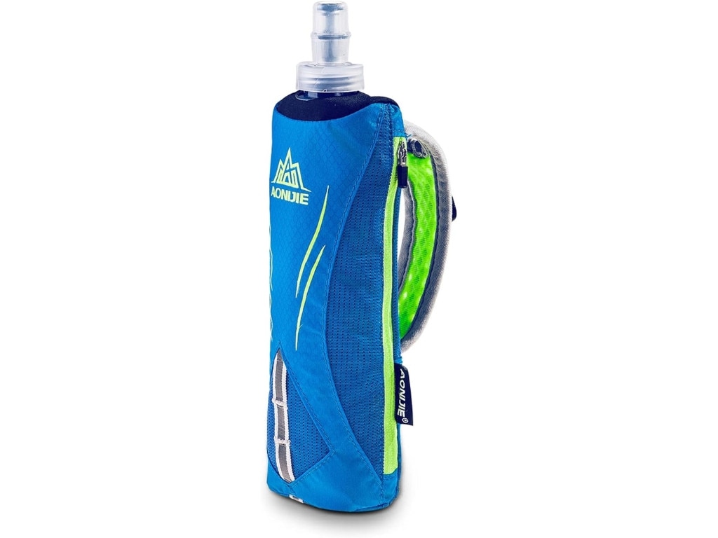 TRIWONDER Handheld Water Bottle. Picture: Amazon Australia.