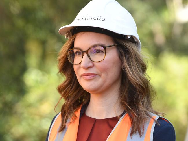 MP Carolyn Power. STORY: Walk thru update at Repat covid facility with Health Minister Stephen Wade and SA health infrastructure boss Brendan Hewitt on possible uses for site post coronavirus. Picture: Tricia Watkinson