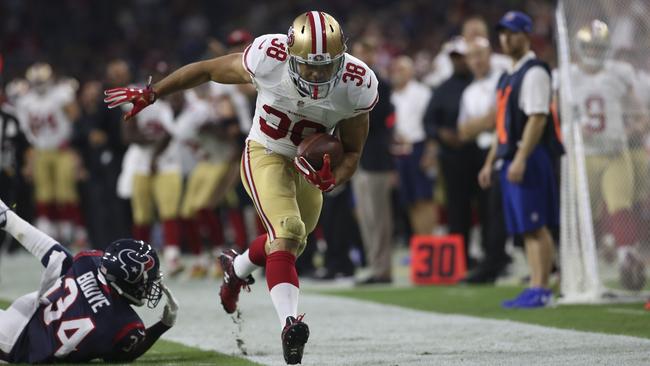 An Australian Hilariously Live Blogged Jarryd Hayne's NFL Debut