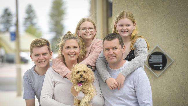 Western Australian family the Mews have made the decision to stay in South Australia due to Covid and border restrictions. Picture: Roy Van Der Vegt