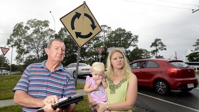 A group of local residents are campaigning for the Rothwell roundabout to be upgraded bef