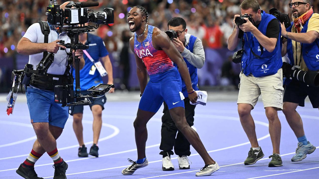 Noah Lyles had the whole world’s attention. (Photo by MARTIN BERNETTI / AFP)