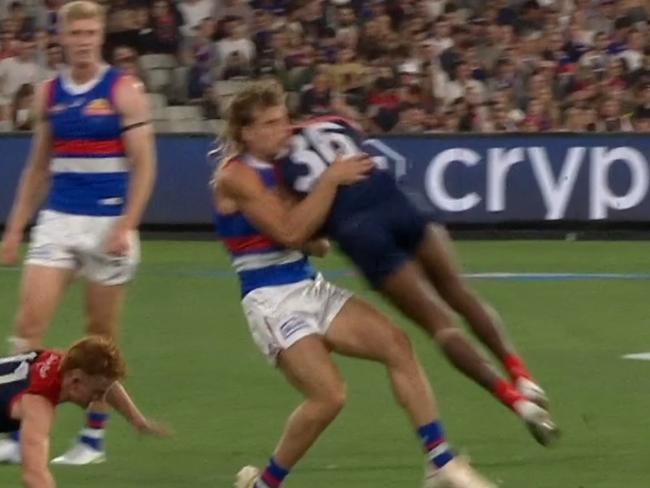 Star’s nasty hit leads to ugly AFL scenes