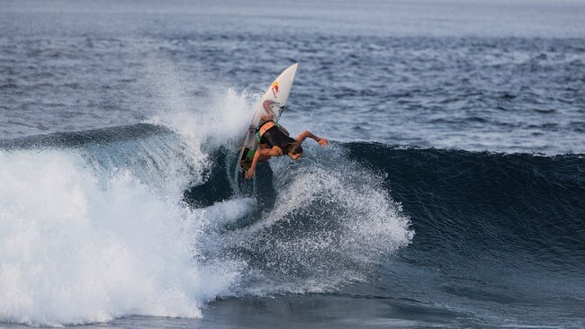 Surf legend Sally Fitzgibbons signs on as the face of Piping Hot ...