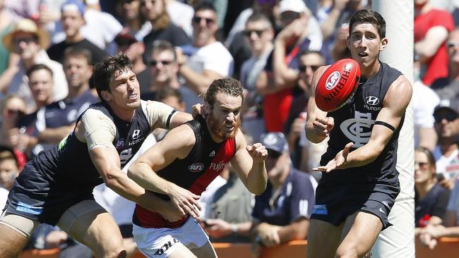 NAB Challenge, AFL : Carlton v Essendon