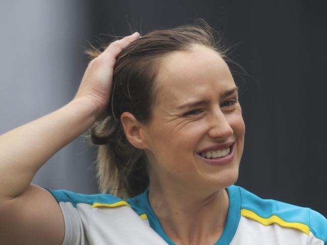 CANBERRA, AUSTRALIA - JANUARY 25: Ellyse Perry of Australia looks on during an Australian Women's Ashes squad training session at Manuka Oval on January 25, 2022 in Canberra, Australia. (Photo by Mark Evans/Getty Images)